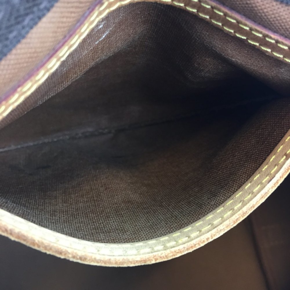 Louis Vuitton Classic Monogram Crossbody Bag - Picture 10 of 16
